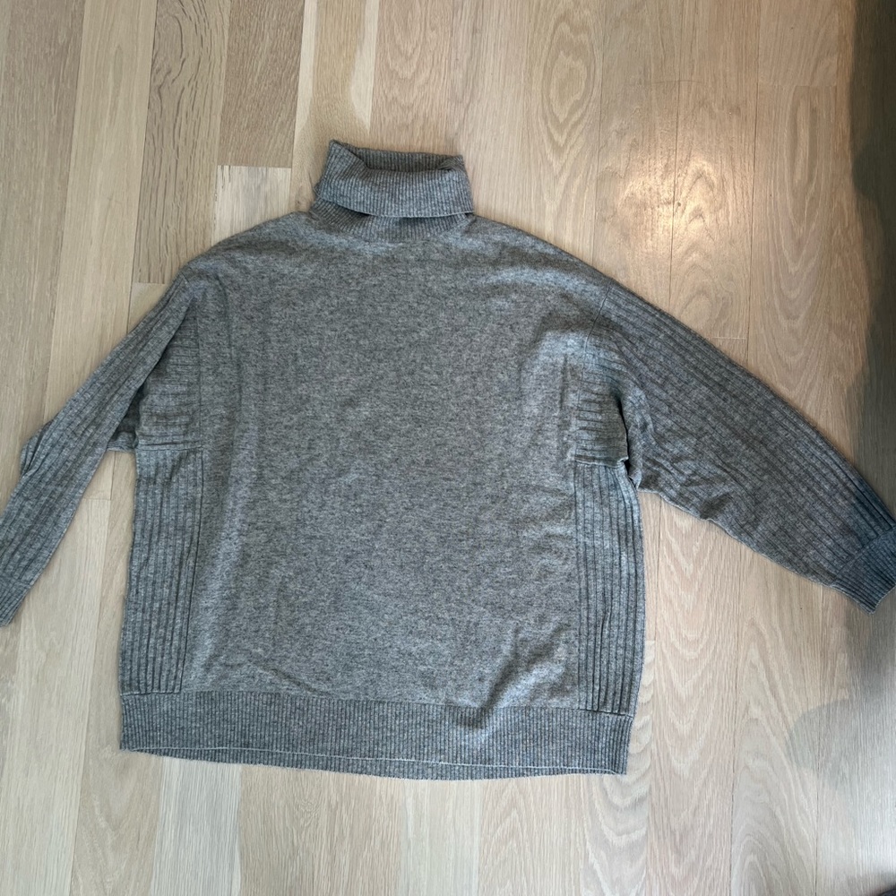 Vince Cashmere turtleneck grey